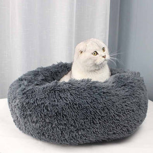 Fluffiges Marshmallow Katzenbett